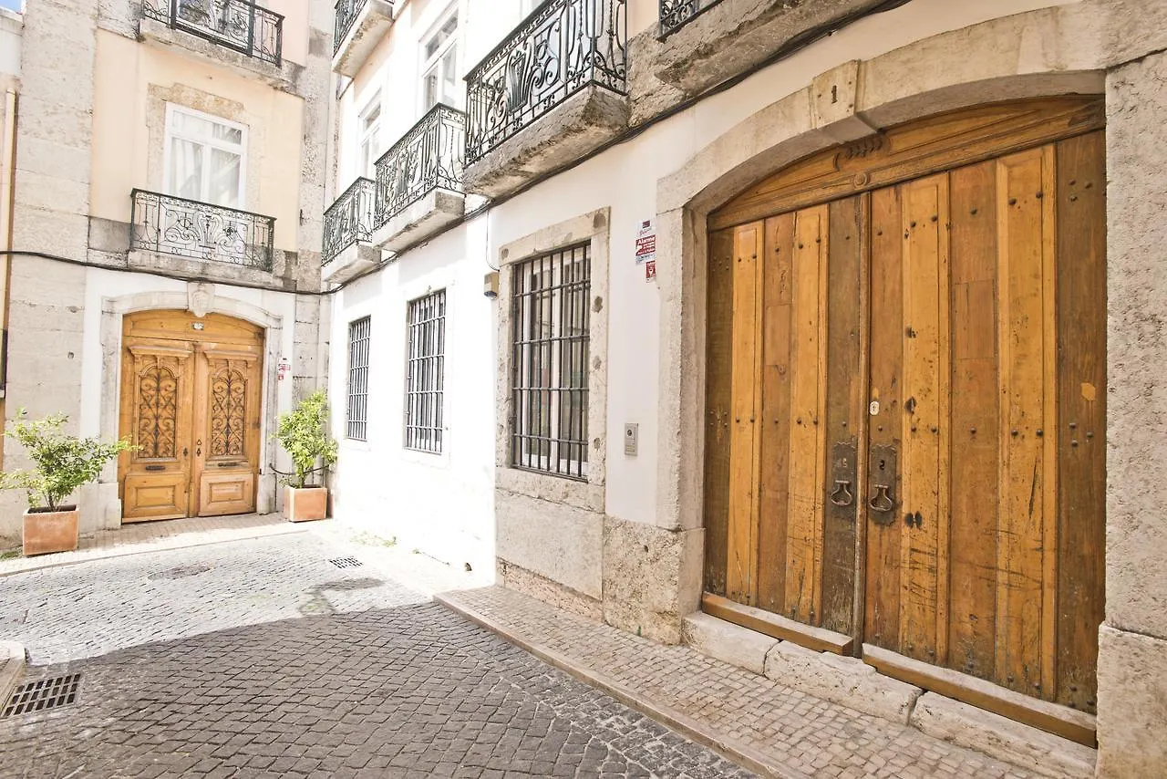 BmyGuest - Bica River View Apartments Lisbona