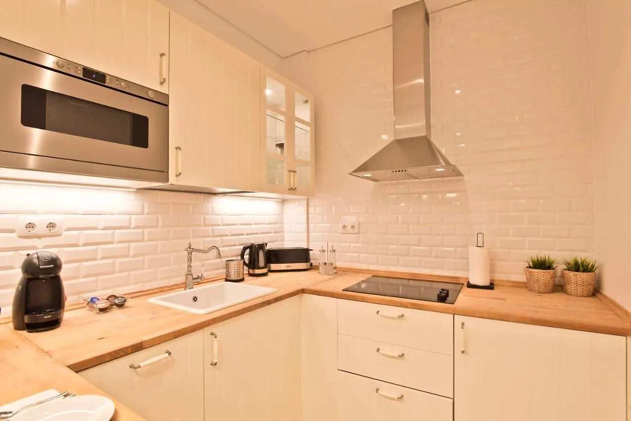 BmyGuest - Bica River View Apartments Lisbona