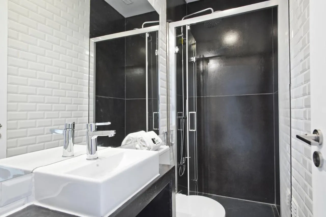 BmyGuest - Bica River View Apartments Lisbona Portogallo